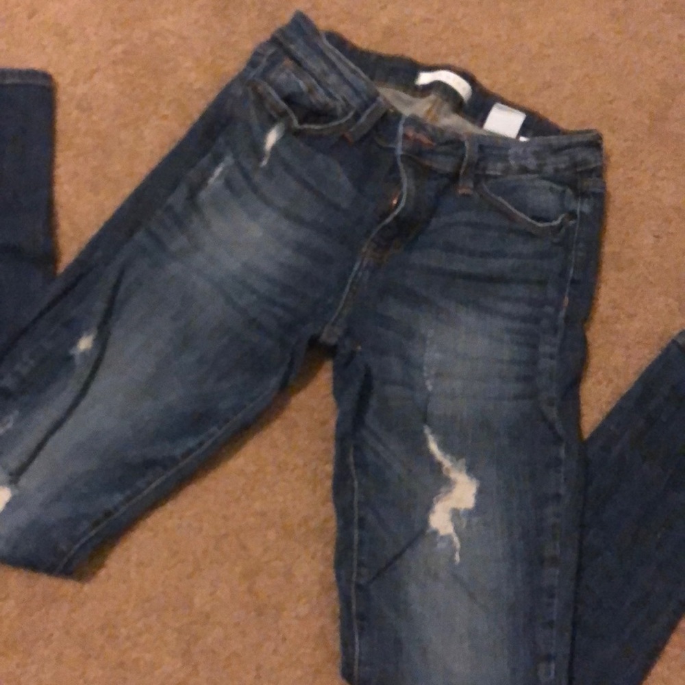 Winona jeans size 9.